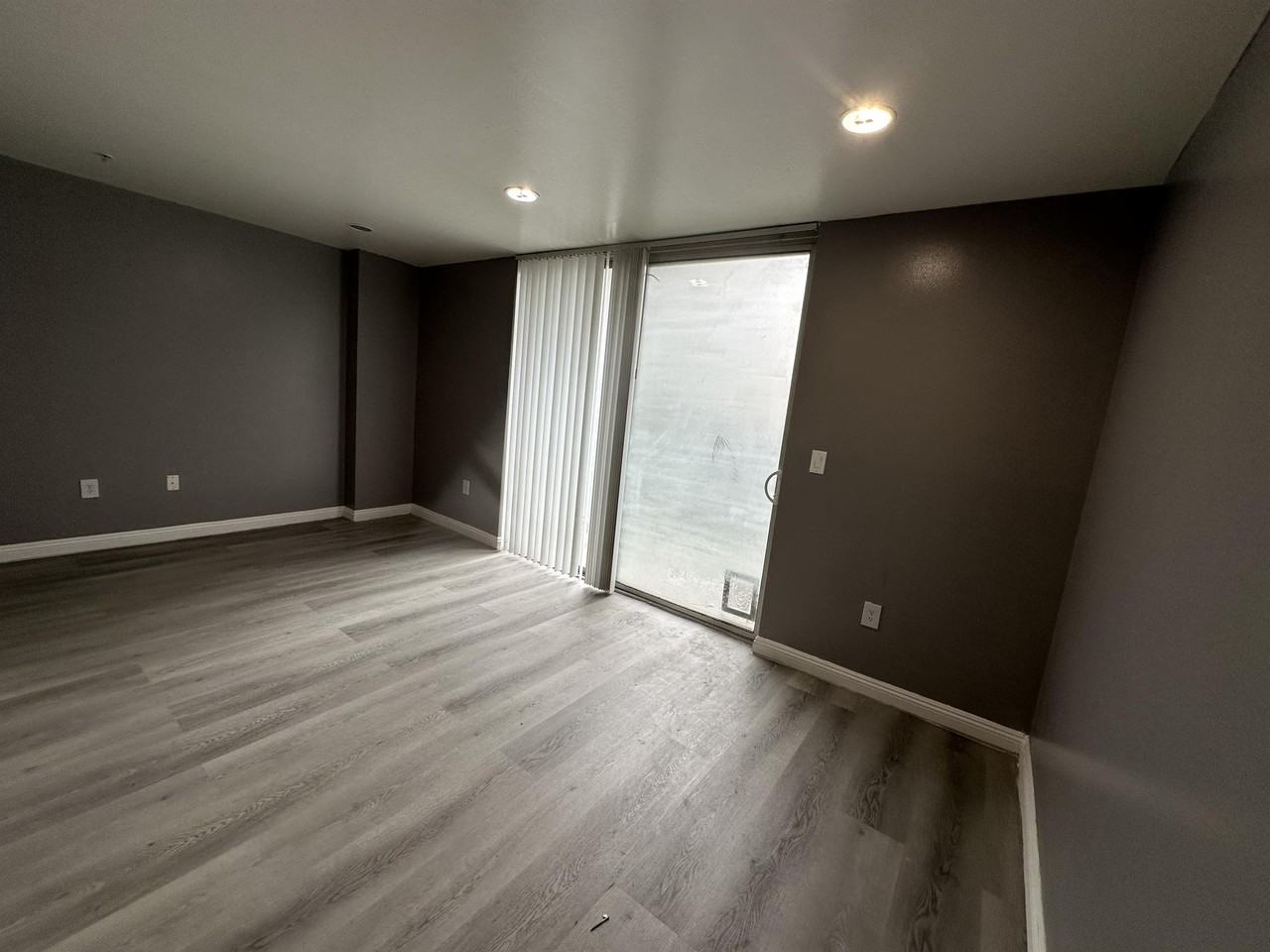 14548 Hartland St #104 - Photo 4 of 16