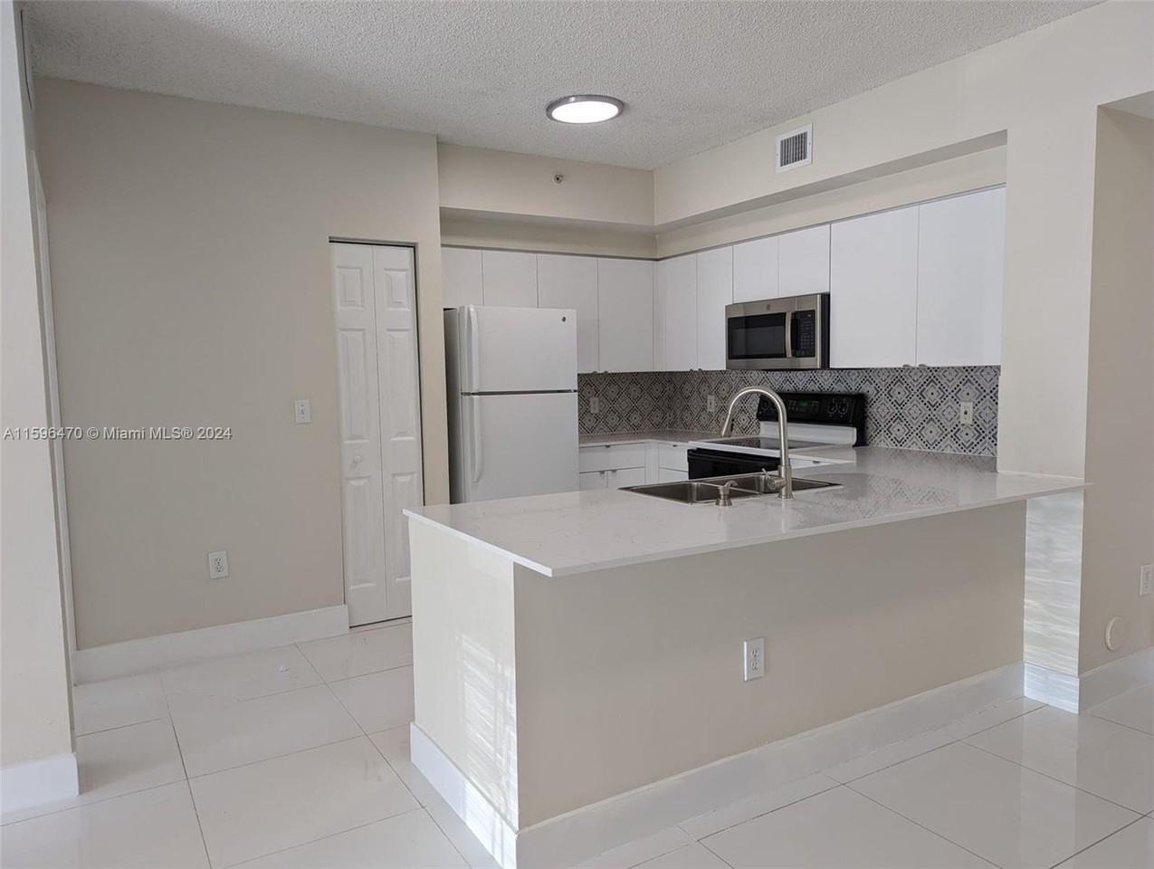 Apartments for Rent in Kings Point, Tamarac, FL 25 Rentals Zumper