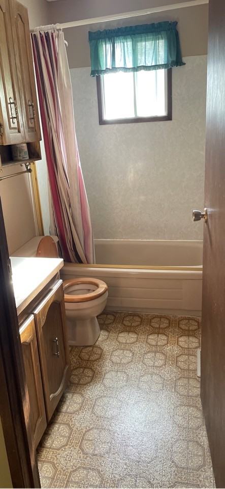 448 Main St #A - Photo 3 of 6