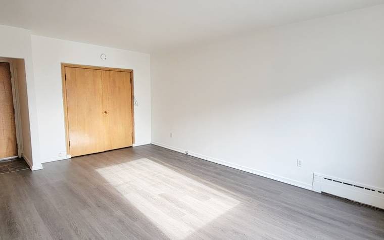 400 35-400 4th Avenue North35 #35 - Photo 3 of 4