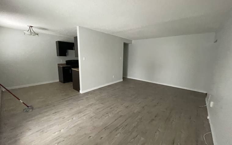 1017 Northumberland Ave #6 - Photo 2 of 8