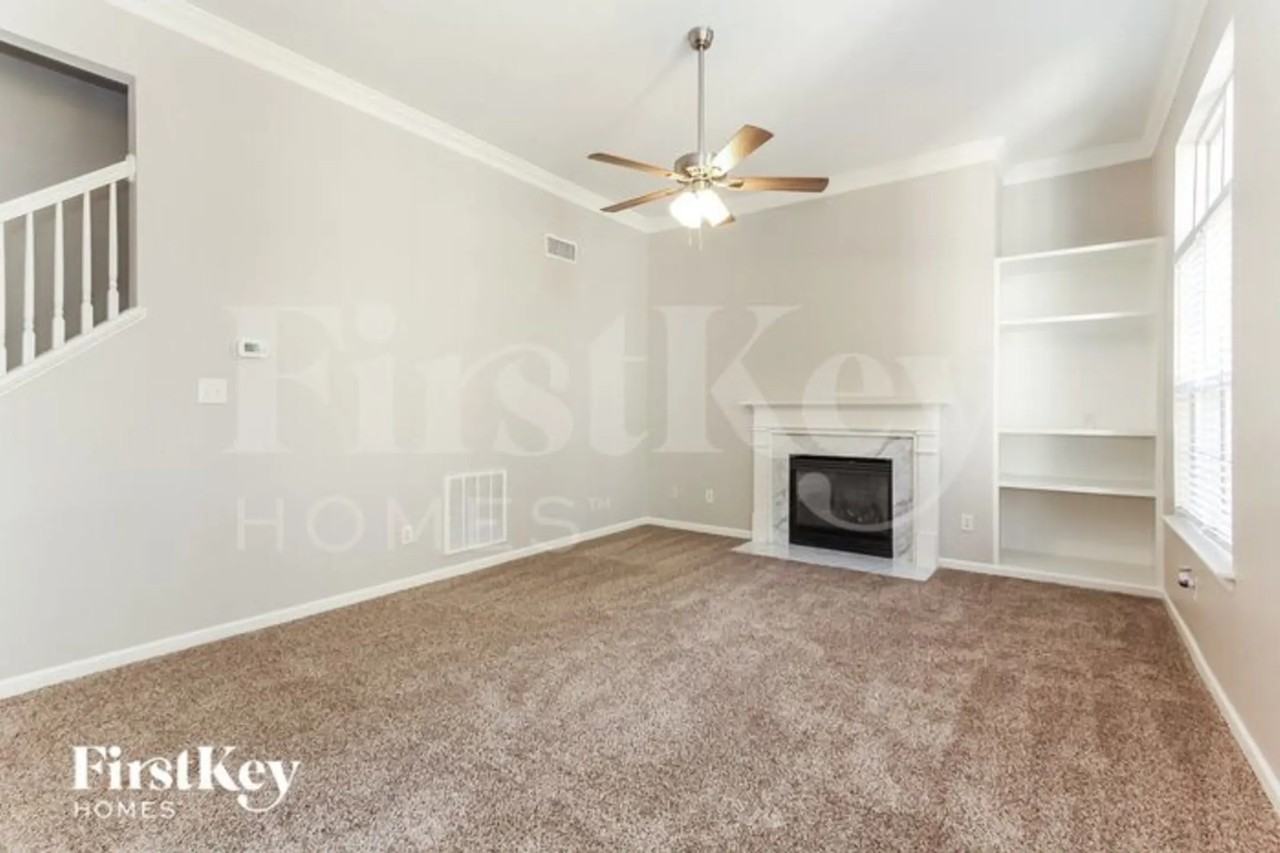 6015 Forest Pond Dr - Photo 2 of 14