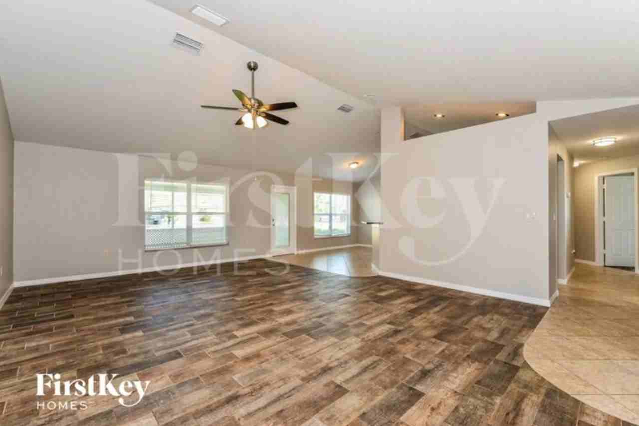 1629 N Gator Cir - Photo 3 of 15