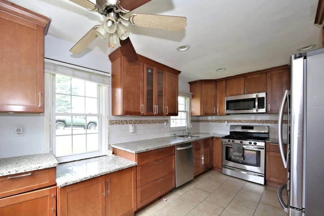 25 Prospect St - Photo 3 of 8