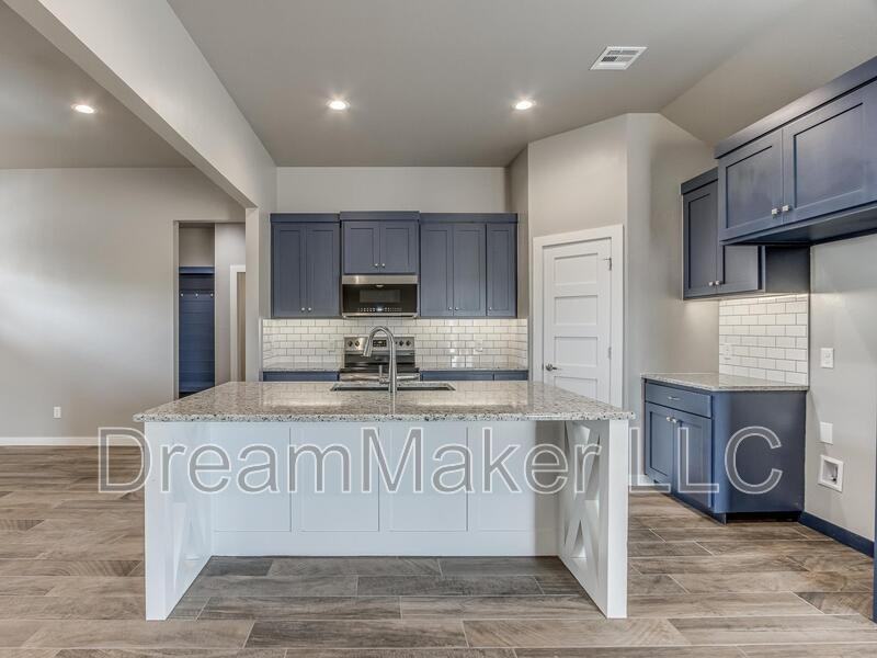 17341 290th St - Photo 2 of 12