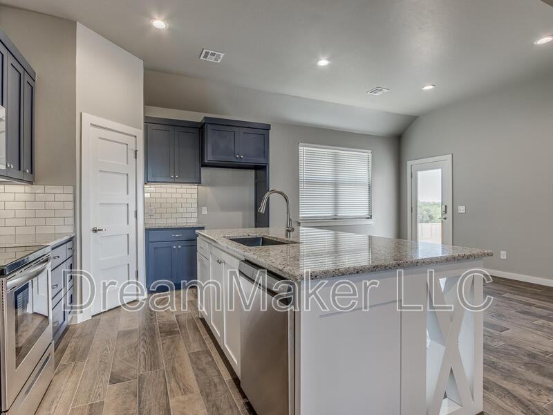 17341 290th St - Photo 3 of 12