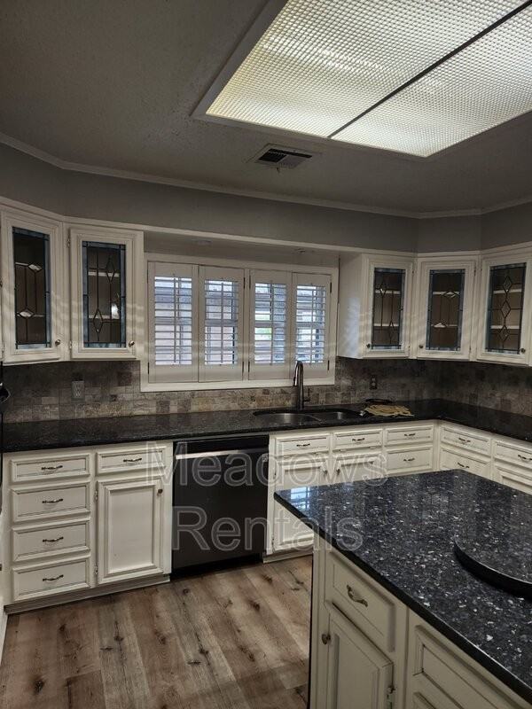 15796 Chapel Rd - Photo 3 of 13