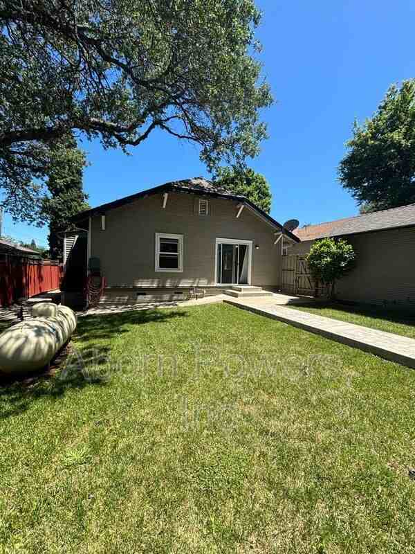 600 Myrtle Ave - Photo 2 of 17