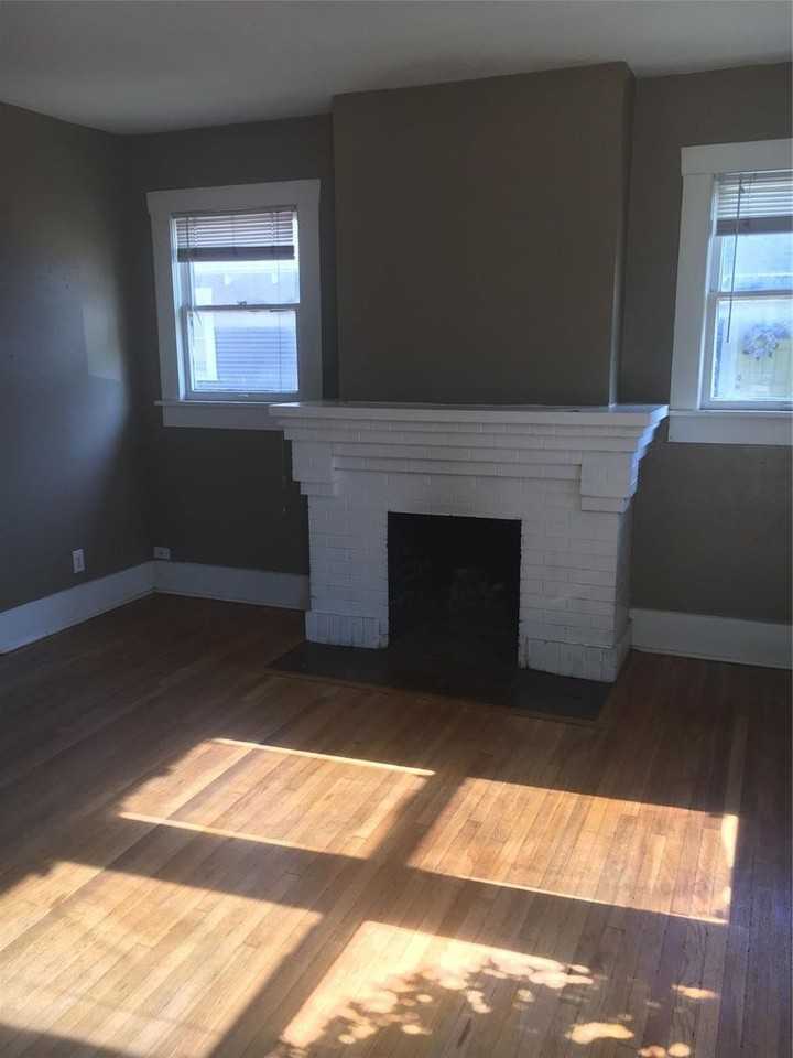 1330 7th Ave - Photo 3 of 9