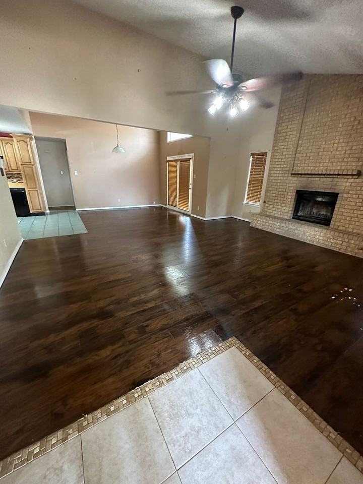 2306 N Thomas Dr - Photo 5 of 15