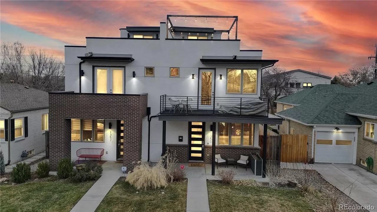 1350 Ivy St - Photo 3 of 47