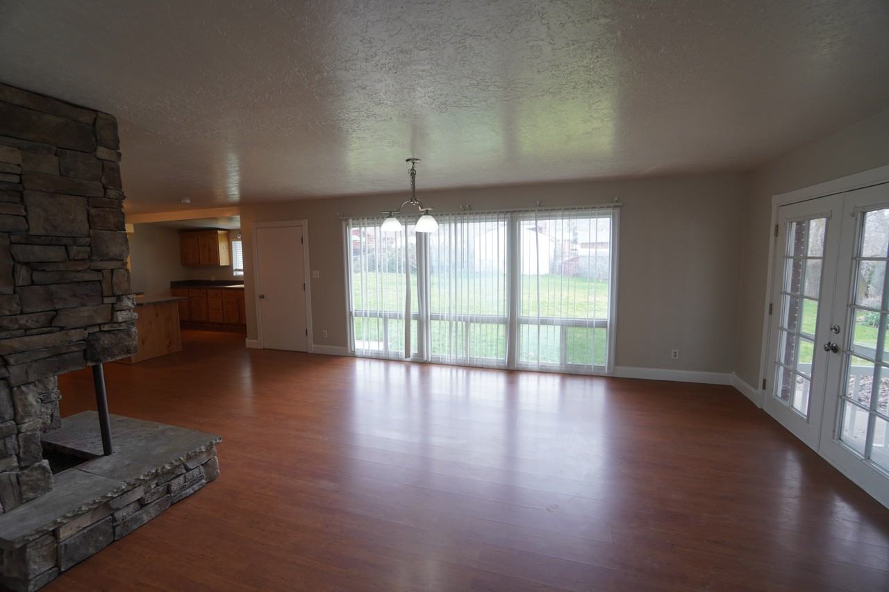 4162 Porter Ave - Photo 6 of 27