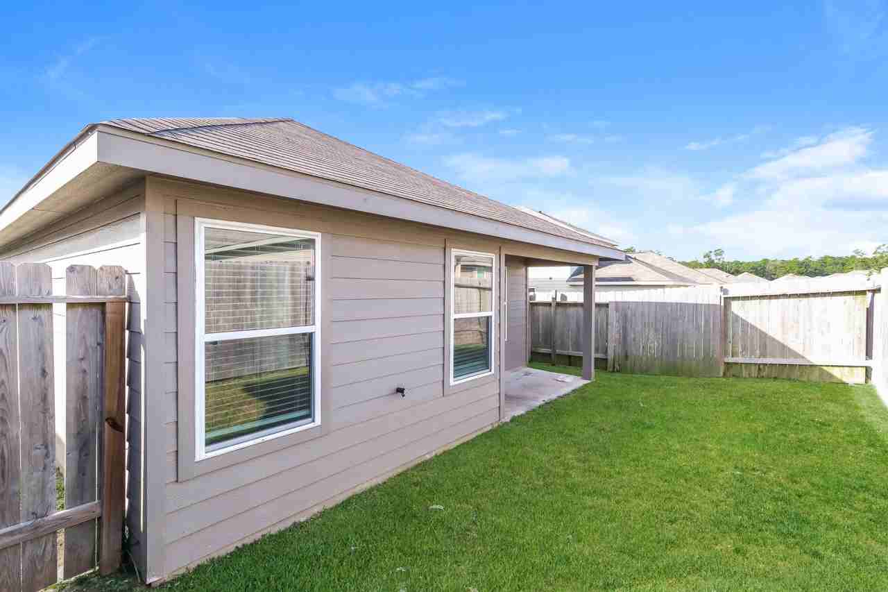 13847 Forest Springs Ln - Photo 3 of 13