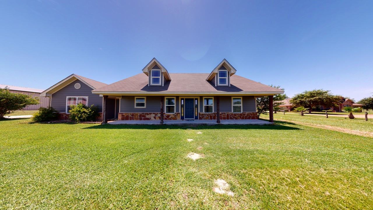 4398 Roans Chapel Rd - Photo 2 of 34