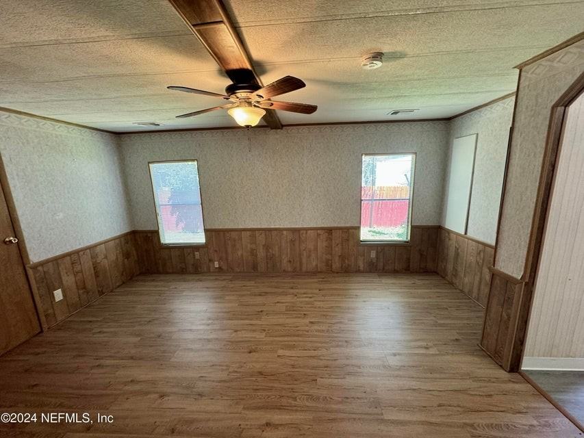 7633 Plumwood Dr - Photo 3 of 23
