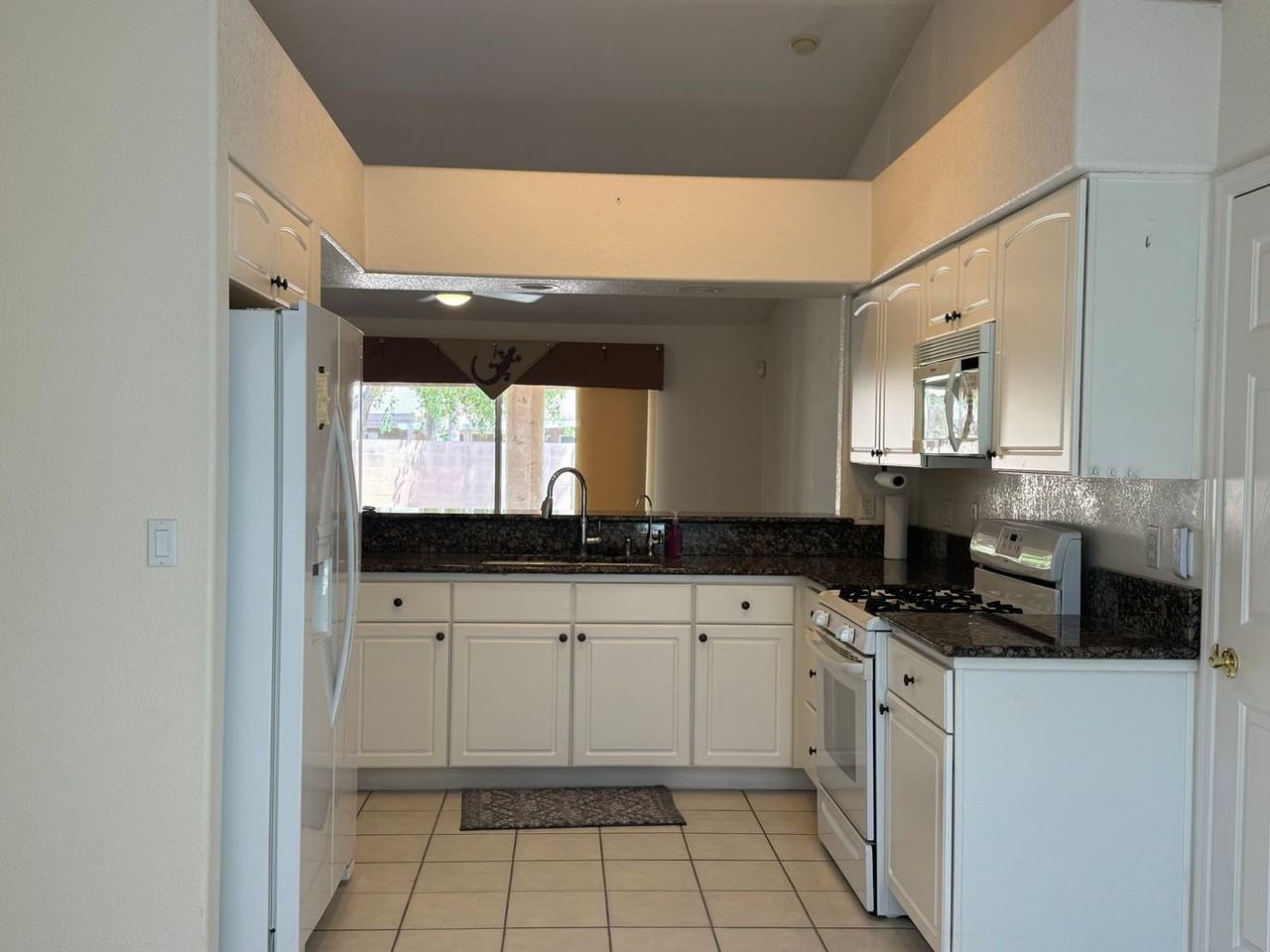 1253 Lause Rd - Photo 3 of 25