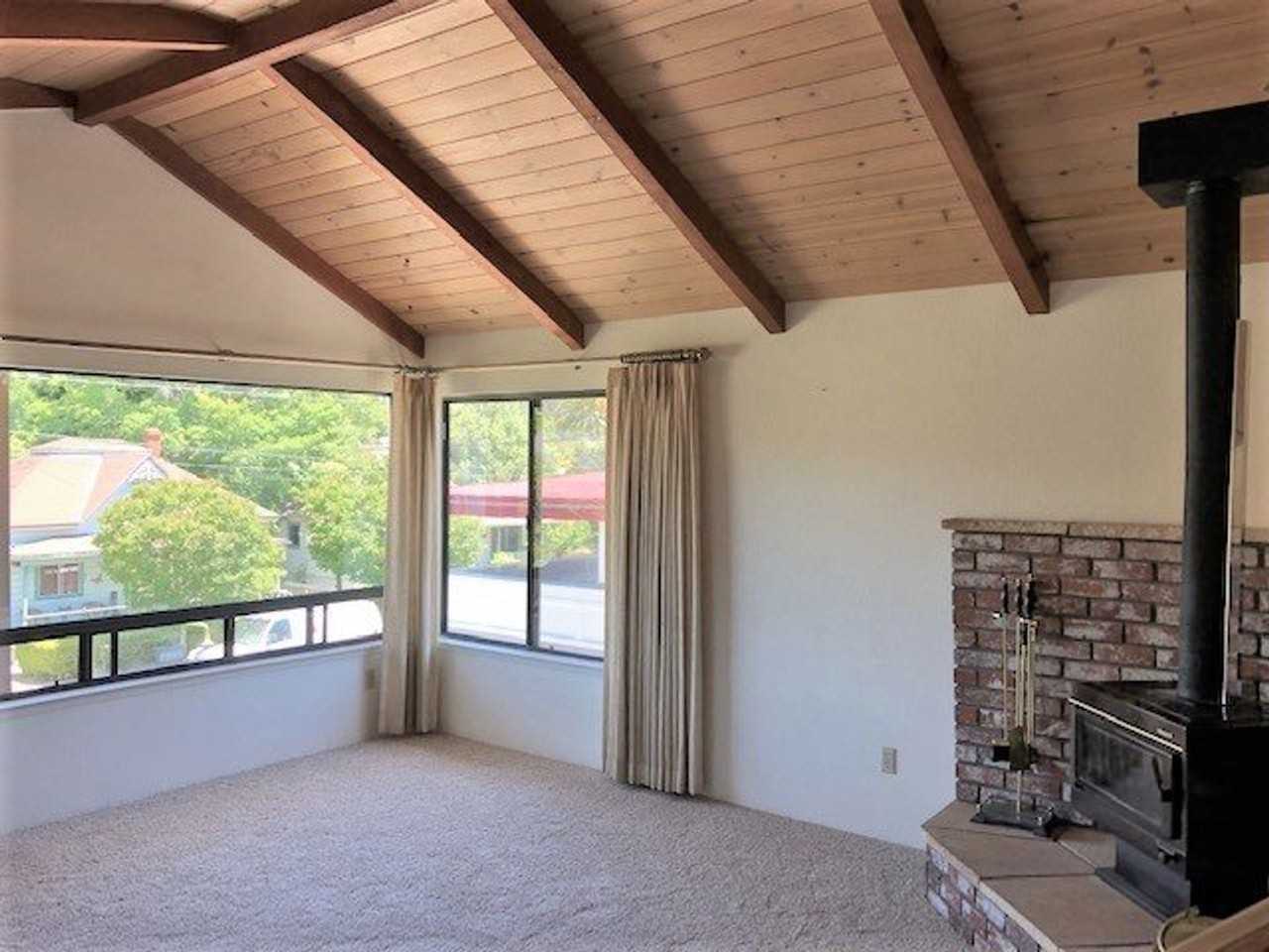 1427 Morro St - Photo 3 of 21