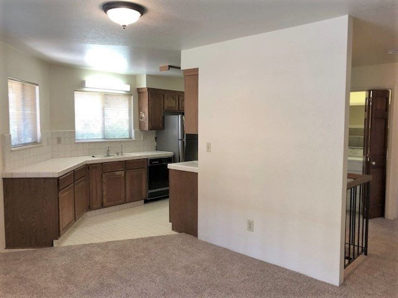 1427 Morro St - Photo 5 of 21