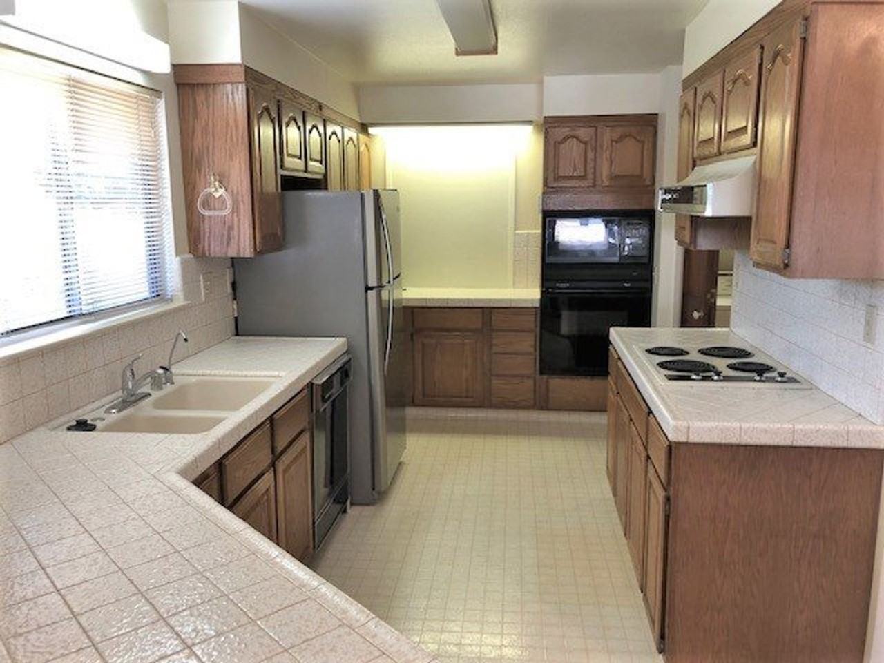 1427 Morro St - Photo 6 of 21