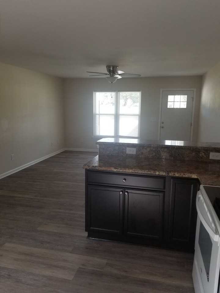 507 N C Ave - Photo 3 of 9