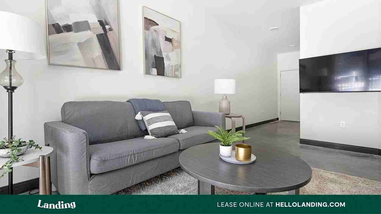 1014 Spruce St - Photo 2 of 50