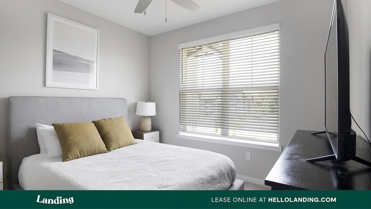 393 John's Road NW - Photo 5 of 50