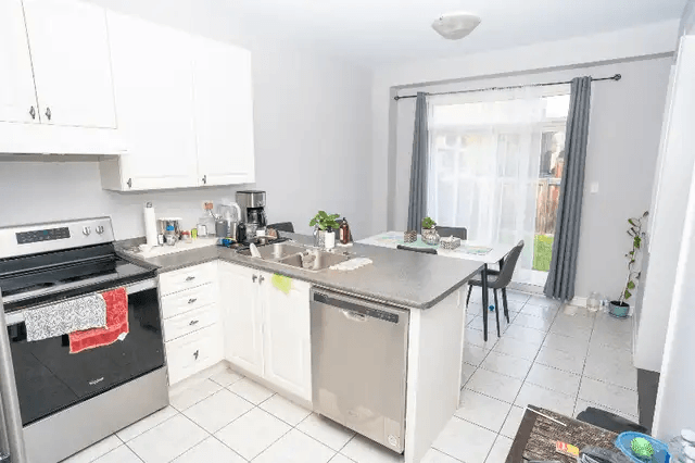 35 Bellcrest Road - Photo 3 of 10