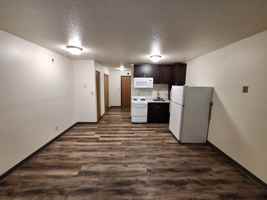 featured image of 3616 Landeco Ln