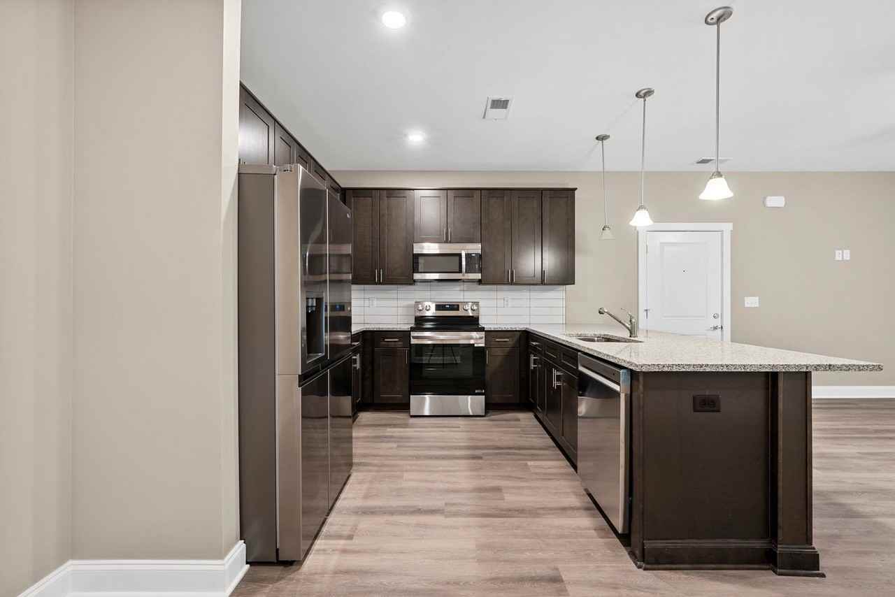 Lost River Cove Apartments - Photo 7 of 36