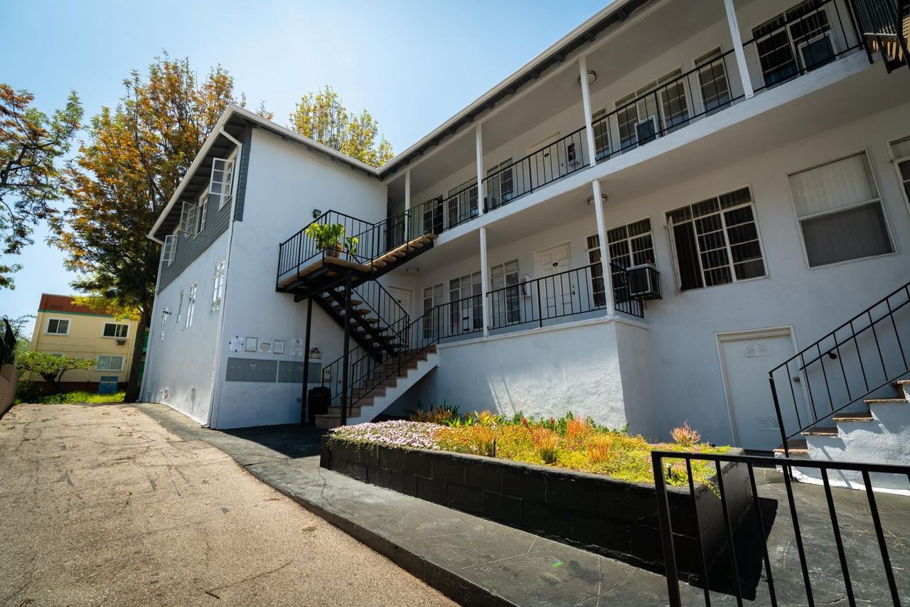 478 Landfair Ave - Photo 2 of 4