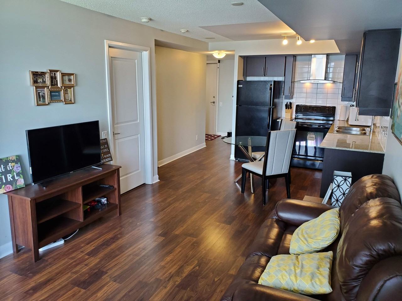 25 Town Centre Court #1001 - Photo 4 of 11