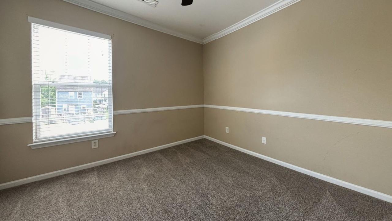 131 Red Leaf Blvd - Photo 6 of 15