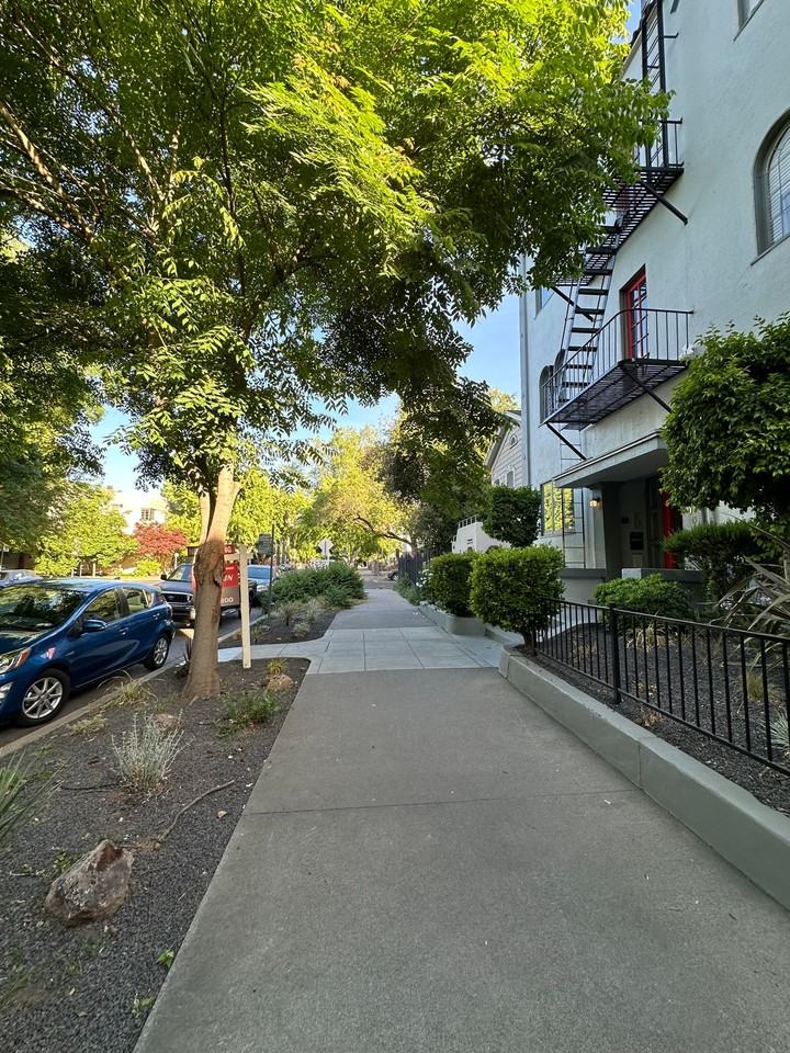 1705 N Street - Photo 6 of 8