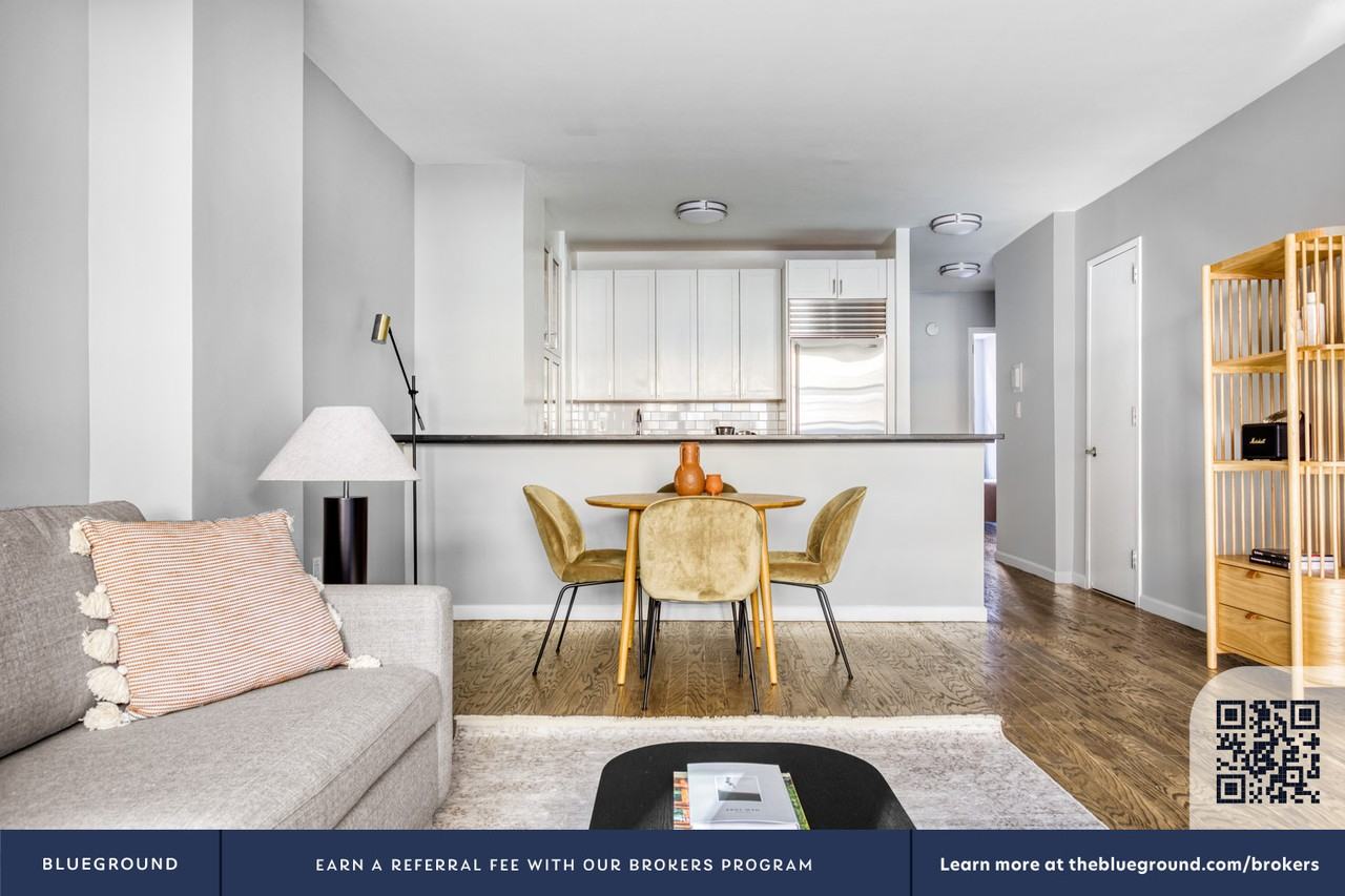 120 West 23rd Street - Photo 5 of 58