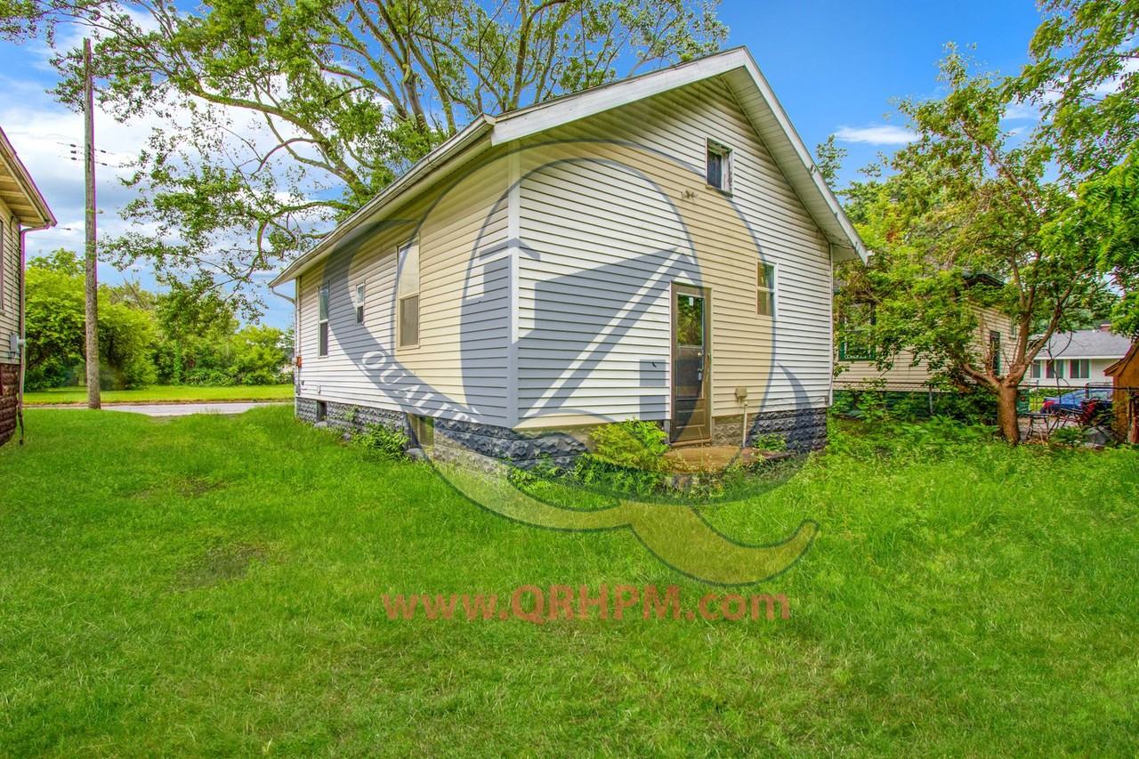 1305 Lippincott Blvd - Photo 3 of 8