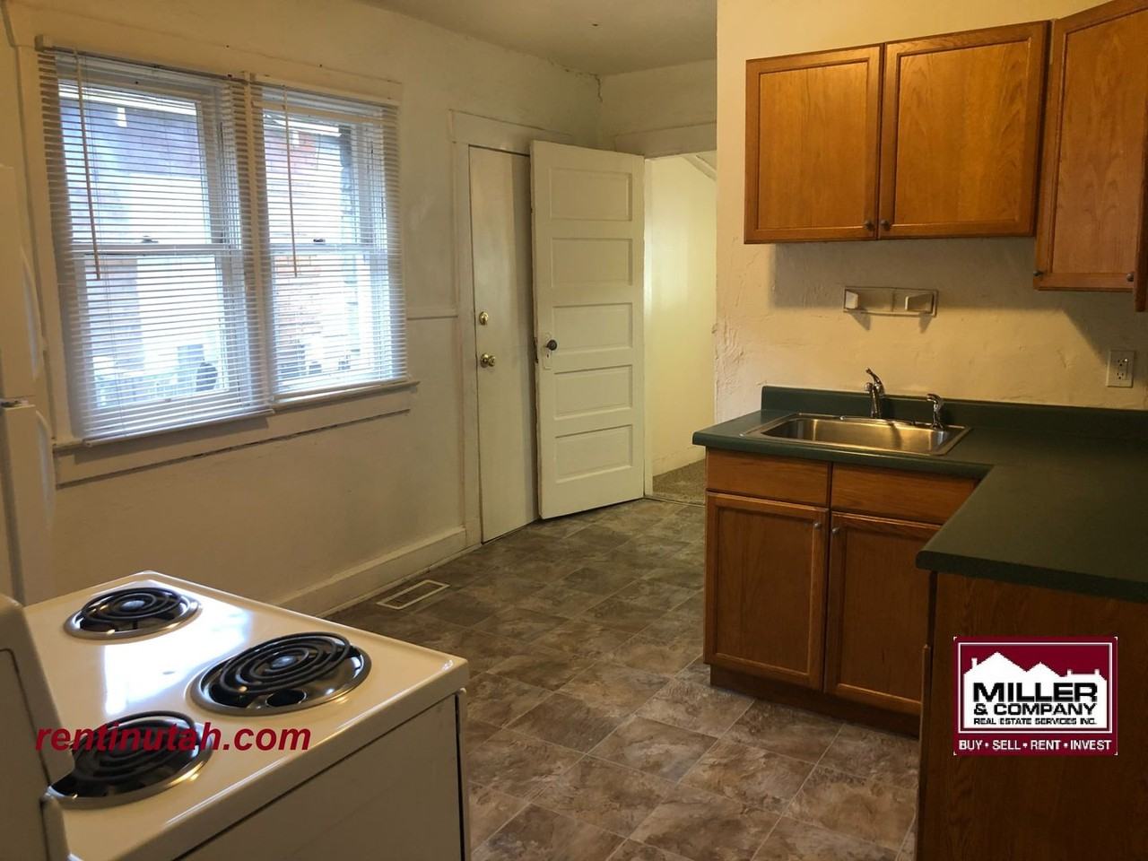 726 E 600 S - Photo 5 of 8