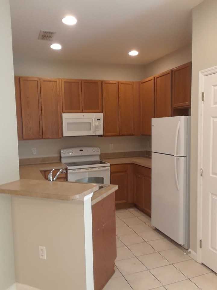 2533 Old Kent Cir - Photo 5 of 36