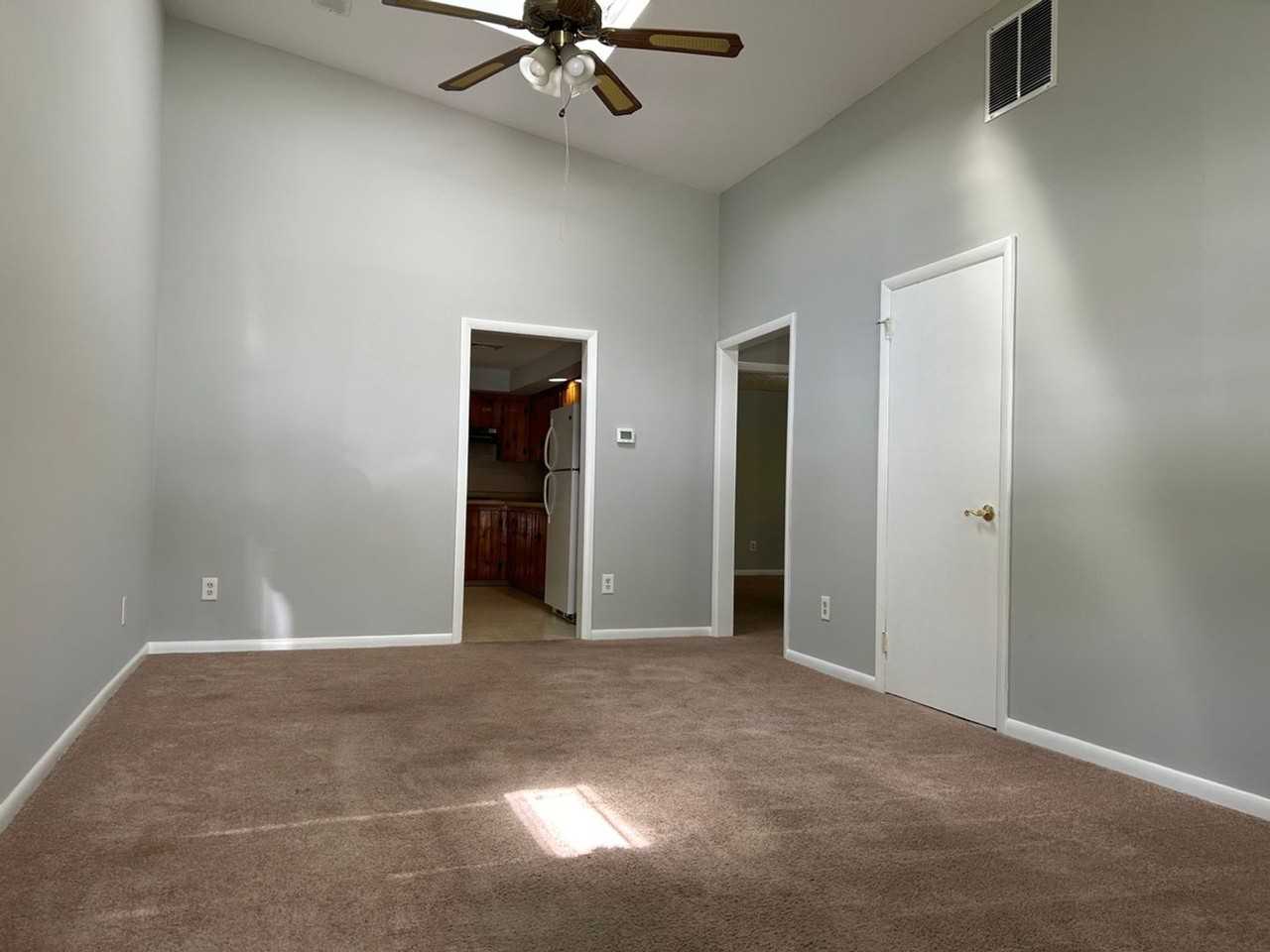 486 Delaware Ave - Photo 3 of 10