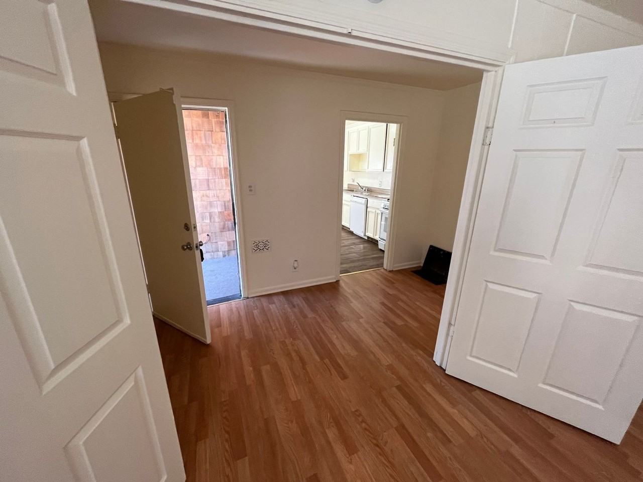 521 Hilmar St - Photo 7 of 34