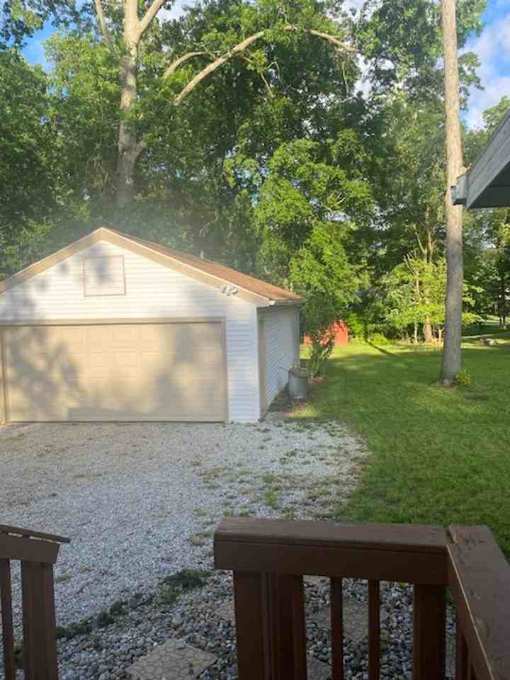 4129 Stow Rd - Photo 4 of 45