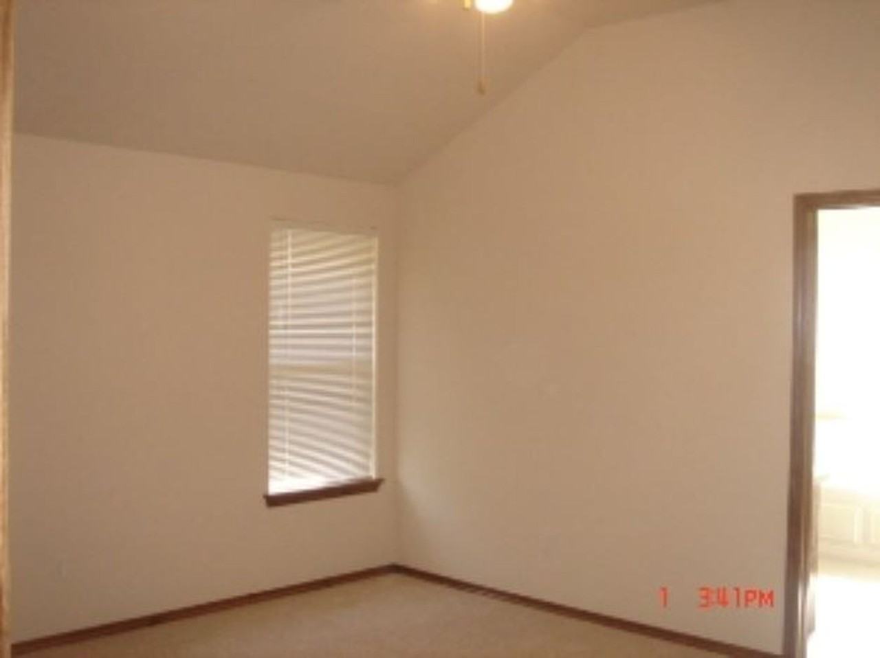 9305 Crooked Creek Ln - Photo 6 of 9