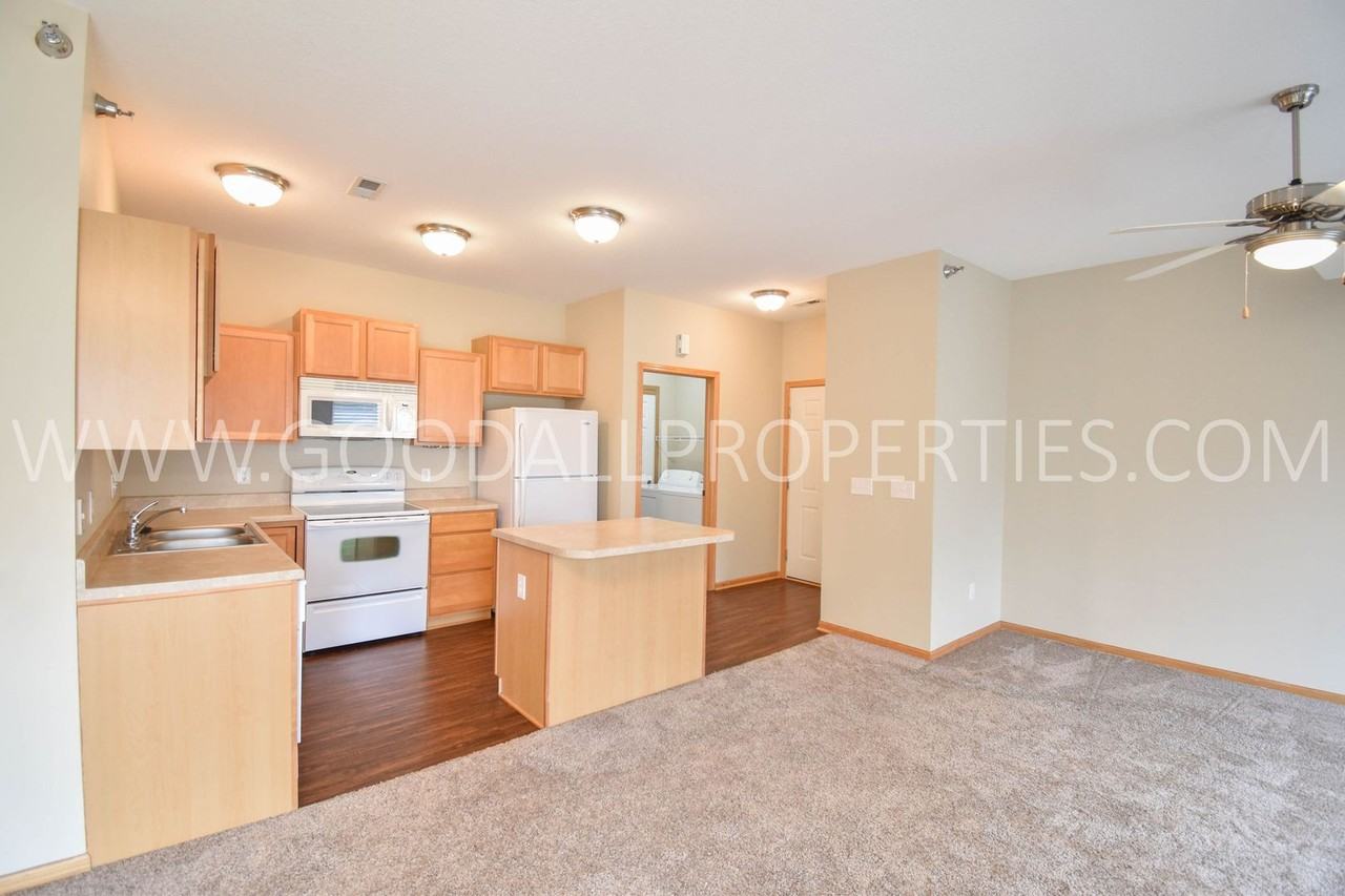 10320 Norfolk Dr #4 - Photo 2 of 21