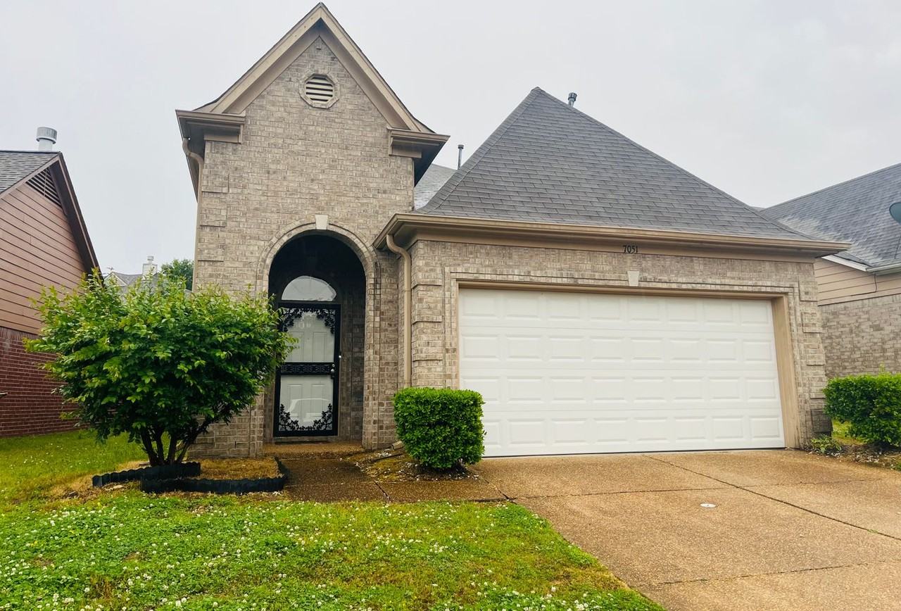 7051 Millers Glen Way - Photo 3 of 21