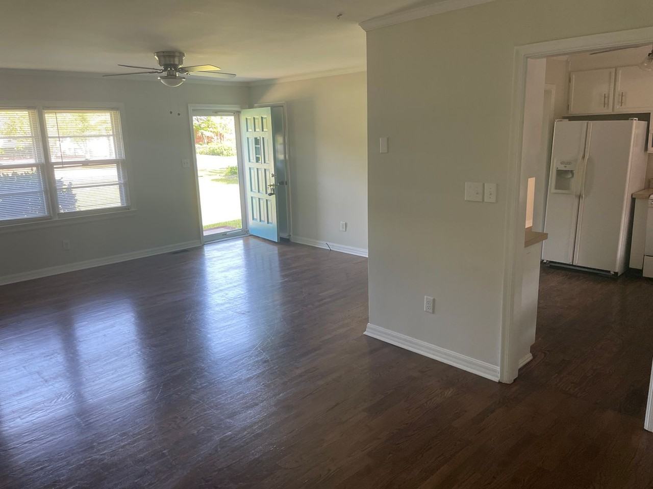 224 Wood Dale Dr - Photo 4 of 21