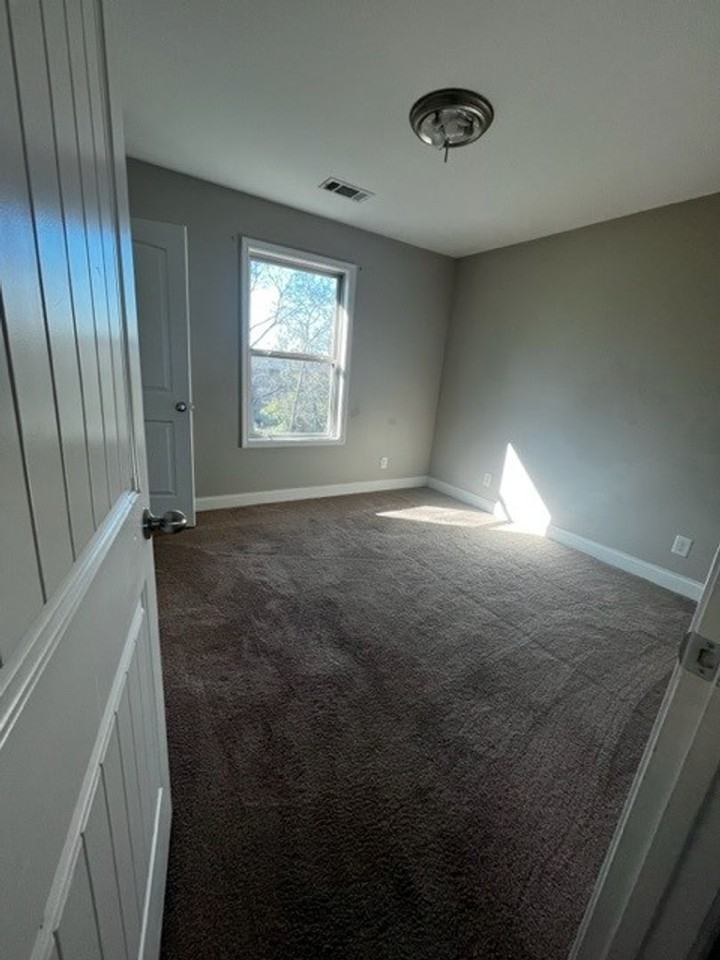 296 Cainsville Rd - Photo 5 of 9