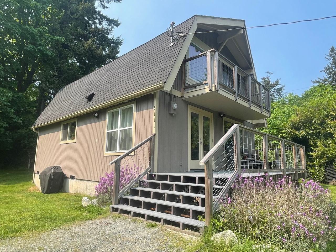 8111 Sand Dollar Ln - Photo 2 of 46