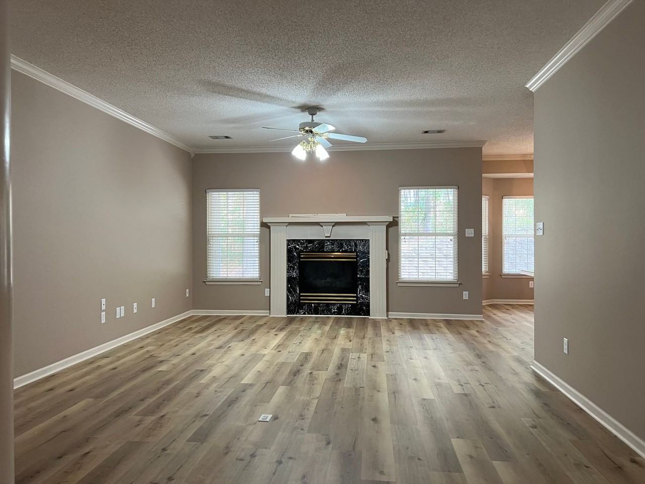 2406 Oakbrook - Photo 4 of 27