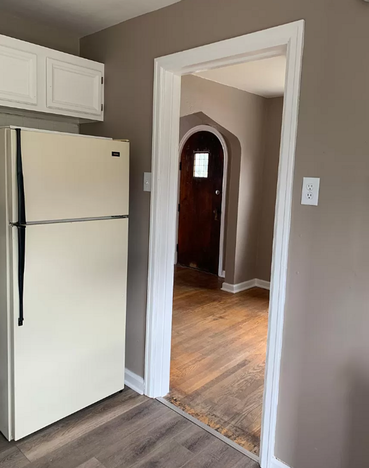 612 S 27th St - Photo 2 of 10