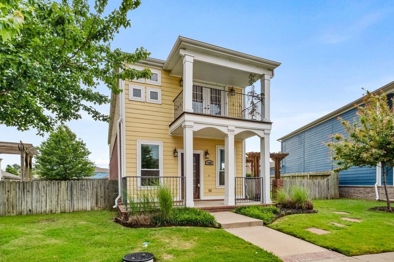 4144 W Bradstreet Ln - Photo 2 of 29