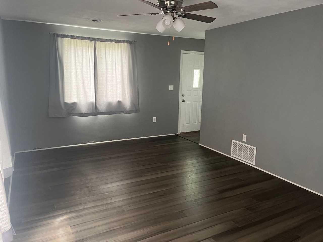 311 Grant Rd - Photo 2 of 11